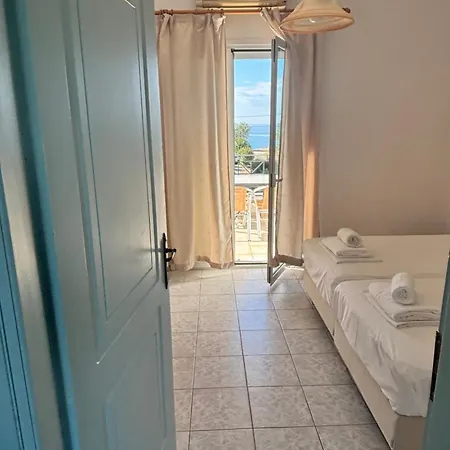 公寓式酒店 Aggeliko Mavrovouni Beach, Gytheion 3*