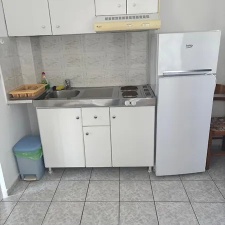 公寓式酒店 Aggeliko Mavrovouni Beach, Gytheion 3*
