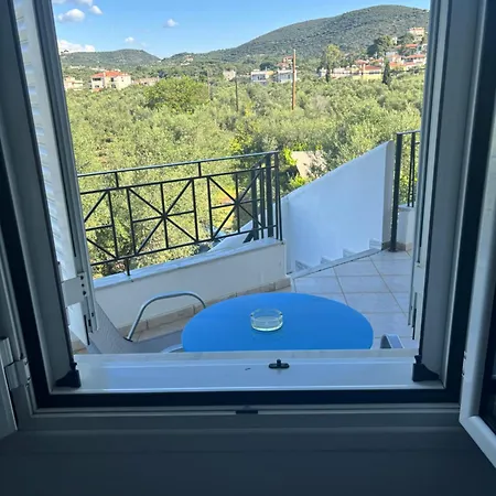 Aggeliko Mavrovouni Beach, Gytheion 公寓式酒店 3*