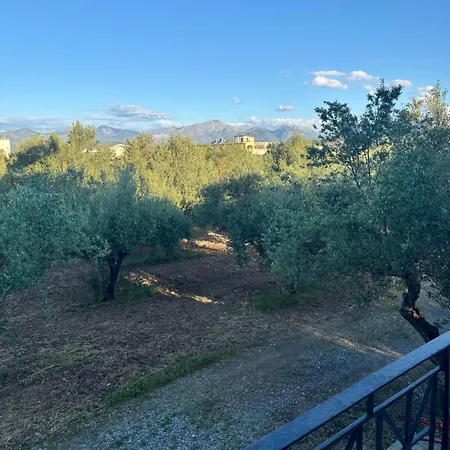 Aggeliko Mavrovouni Beach, Gytheion 公寓式酒店 3*